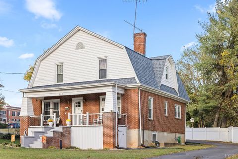 Tiny photo for 809 Broad St, Altavista, VA 24517 (MLS # 362859)