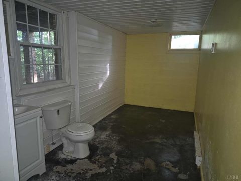 Tiny photo for 404 Darrell Lane, Hurt, VA 24563 (MLS # 362779)