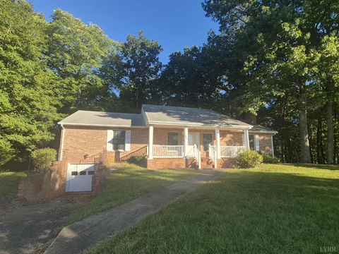 Photo of 404 Darrell Lane, Hurt, VA 24563 (MLS # 362779)