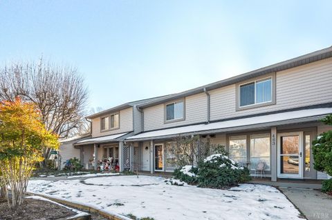 Tiny photo for 464 Oak Point Rd, Forest, VA 24551 (MLS # 363532)