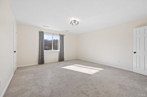 Tiny photo for 464 Oak Point Rd, Forest, VA 24551 (MLS # 363532)