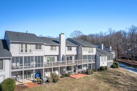 Tiny photo for 464 Oak Point Rd, Forest, VA 24551 (MLS # 363532)