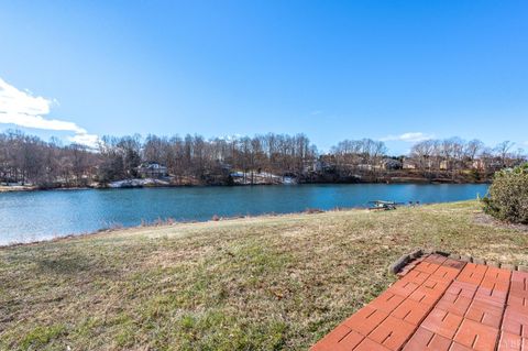Tiny photo for 464 Oak Point Rd, Forest, VA 24551 (MLS # 363532)