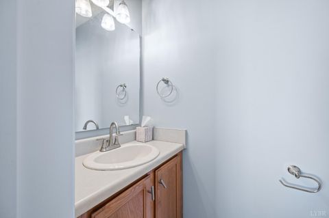 Tiny photo for 464 Oak Point Rd, Forest, VA 24551 (MLS # 363532)