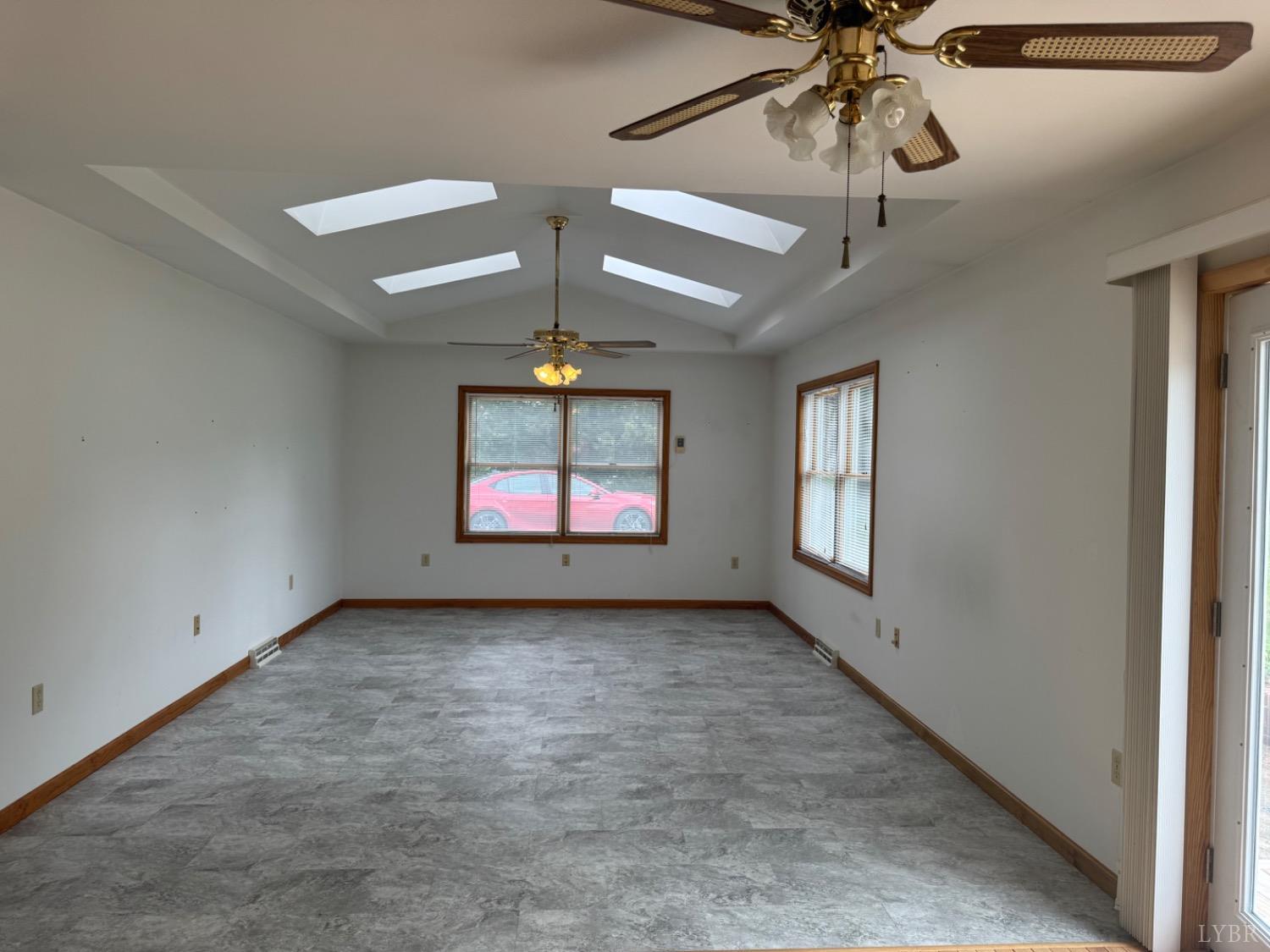 299 Blue Ridge Drive, Troy, Virginia image 13