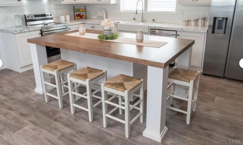 Tiny photo for 2125 Walnut Hollow Road, Bedford, VA 24503 (MLS # 364056)