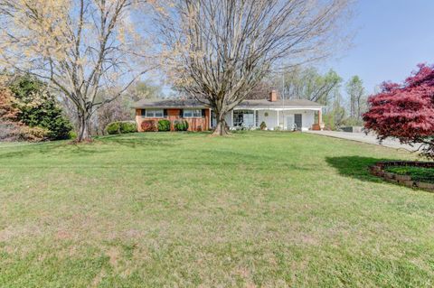 Tiny photo for 105 Gaddy Road, Lynchburg, VA 24502 (MLS # 365521)