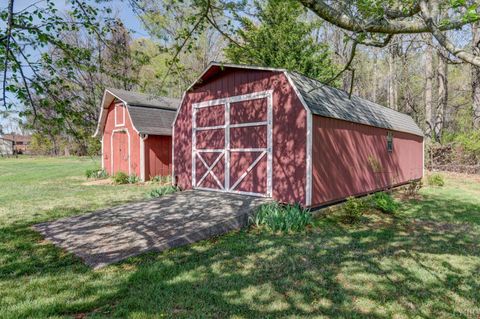 Tiny photo for 105 Gaddy Road, Lynchburg, VA 24502 (MLS # 365521)