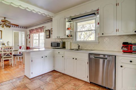 Tiny photo for 105 Gaddy Road, Lynchburg, VA 24502 (MLS # 365521)