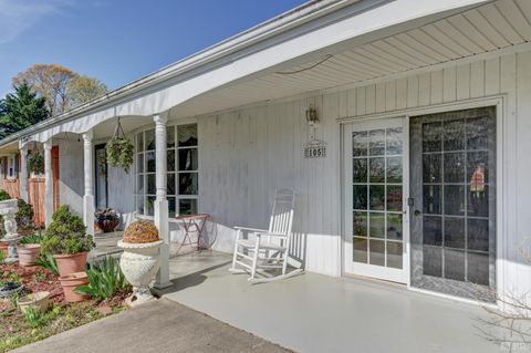 Tiny photo for 105 Gaddy Road, Lynchburg, VA 24502 (MLS # 365521)