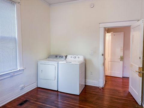 Tiny photo for 208 Denver Avenue, Lynchburg, VA 24503 (MLS # 365685)