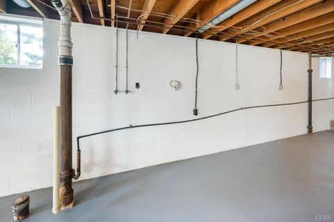 Tiny photo for 5634 Thomas Jefferson Road, Forest, VA 24551 (MLS # 363119)