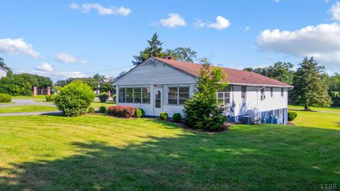 Tiny photo for 5634 Thomas Jefferson Road, Forest, VA 24551 (MLS # 363119)