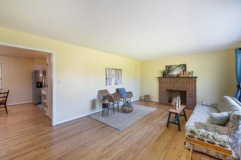 Tiny photo for 5634 Thomas Jefferson Road, Forest, VA 24551 (MLS # 363119)