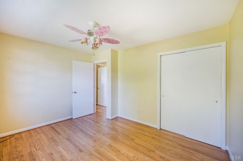 Tiny photo for 5634 Thomas Jefferson Road, Forest, VA 24551 (MLS # 363119)
