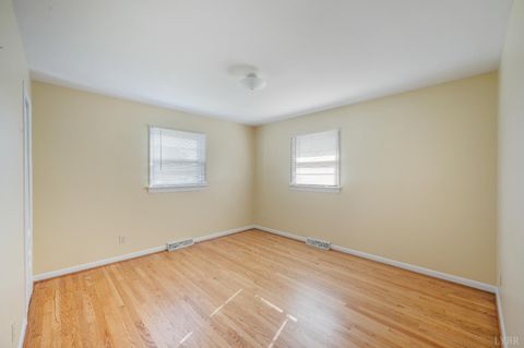 Tiny photo for 5634 Thomas Jefferson Road, Forest, VA 24551 (MLS # 363119)