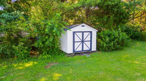 Tiny photo for 5634 Thomas Jefferson Road, Forest, VA 24551 (MLS # 363119)