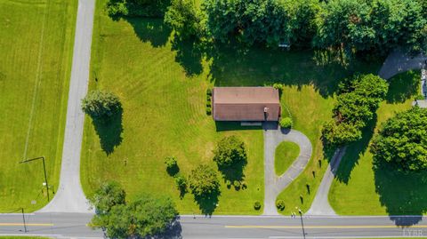 Tiny photo for 5634 Thomas Jefferson Road, Forest, VA 24551 (MLS # 363119)
