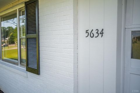 Tiny photo for 5634 Thomas Jefferson Road, Forest, VA 24551 (MLS # 363119)