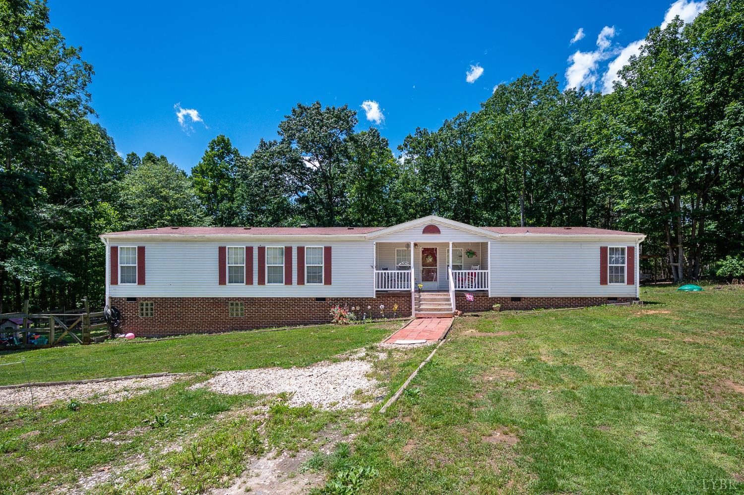 1145 Shady Rest Lane, Huddleston, Virginia image 1