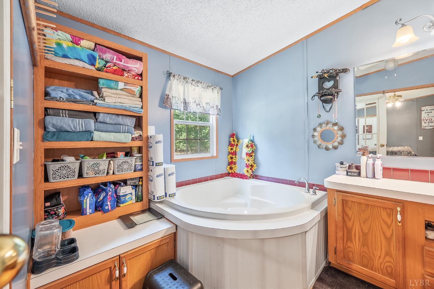 1145 Shady Rest Lane, Huddleston, Virginia image 23