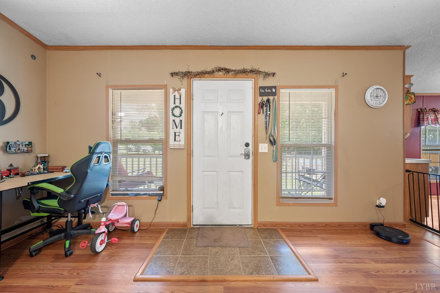 1145 Shady Rest Lane, Huddleston, Virginia image 5