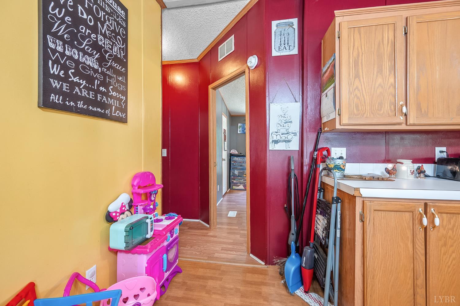 1145 Shady Rest Lane, Huddleston, Virginia image 19