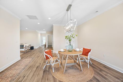 Tiny photo for 182 Villa Oak Circle, Bedford, VA 24523 (MLS # 362883)