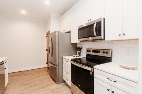 Tiny photo for 182 Villa Oak Circle, Bedford, VA 24523 (MLS # 362883)