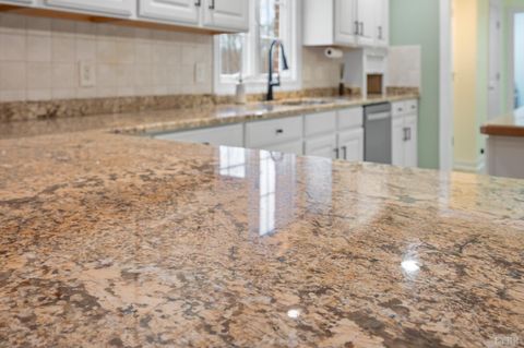 Tiny photo for 1305 Summerpark Drive, Forest, VA 24551 (MLS # 364800)