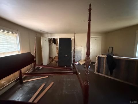 Tiny photo for 1421 Main St. St, Lynchburg, VA 24504 (MLS # 365226)