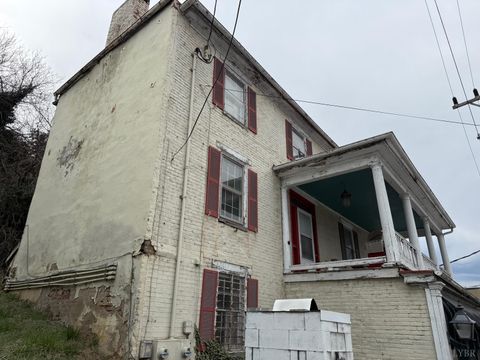 Tiny photo for 1421 Main St. St, Lynchburg, VA 24504 (MLS # 365226)