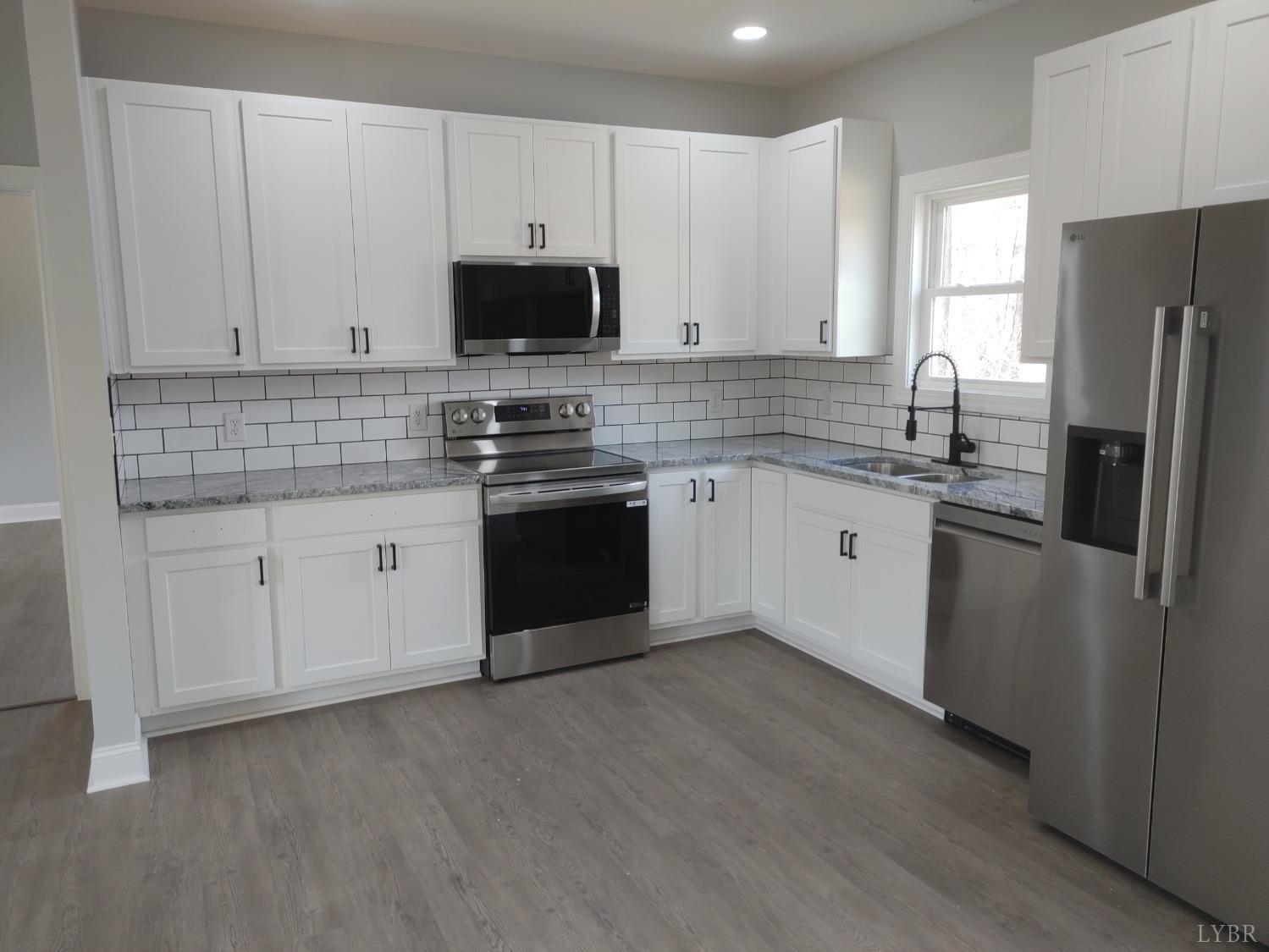 Lynchburg, Virginia 24501, United States, 3 Bedrooms Bedrooms, ,2 BathroomsBathrooms,Residential,Active,79357