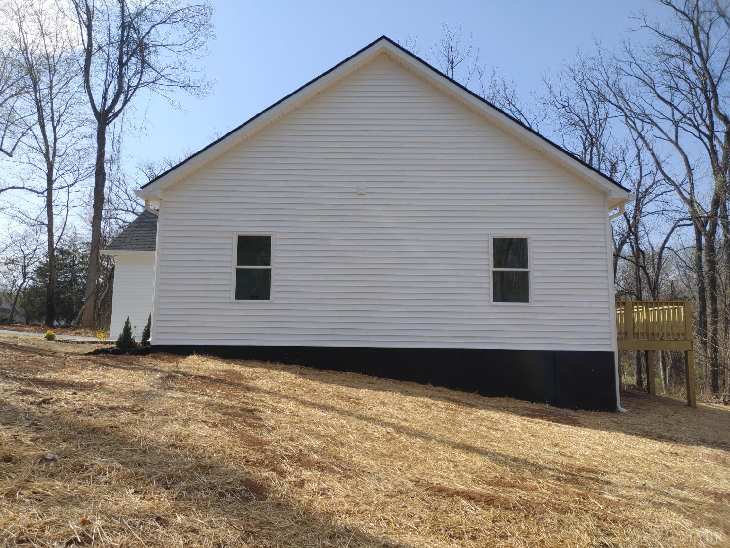 Lynchburg, Virginia 24501, United States, 3 Bedrooms Bedrooms, ,2 BathroomsBathrooms,Residential,Active,79357