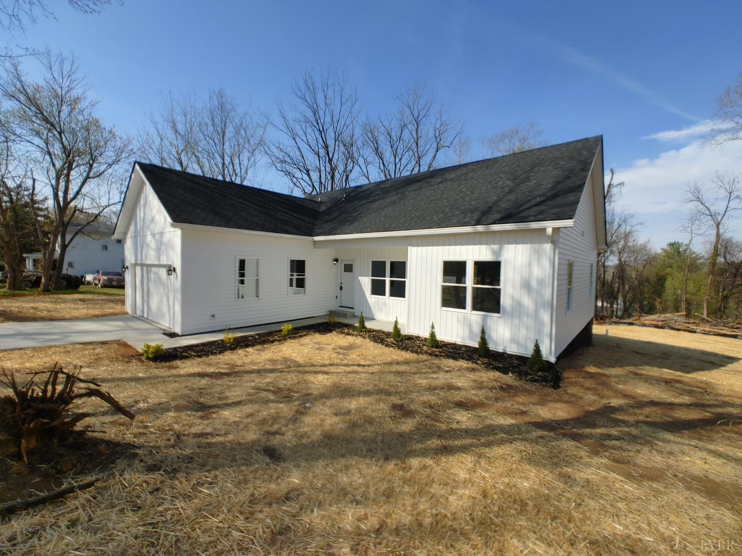 Lynchburg, Virginia 24501, United States, 3 Bedrooms Bedrooms, ,2 BathroomsBathrooms,Residential,Active,79357