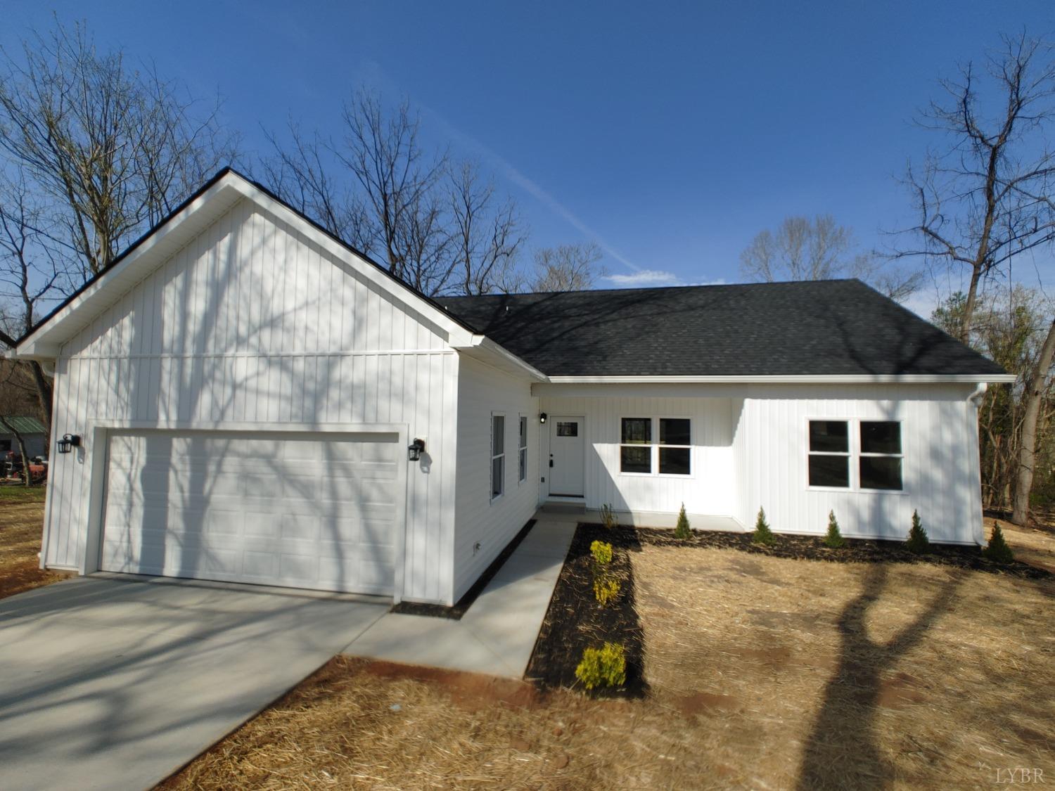 Lynchburg, Virginia 24501, United States, 3 Bedrooms Bedrooms, ,2 BathroomsBathrooms,Residential,Active,79357