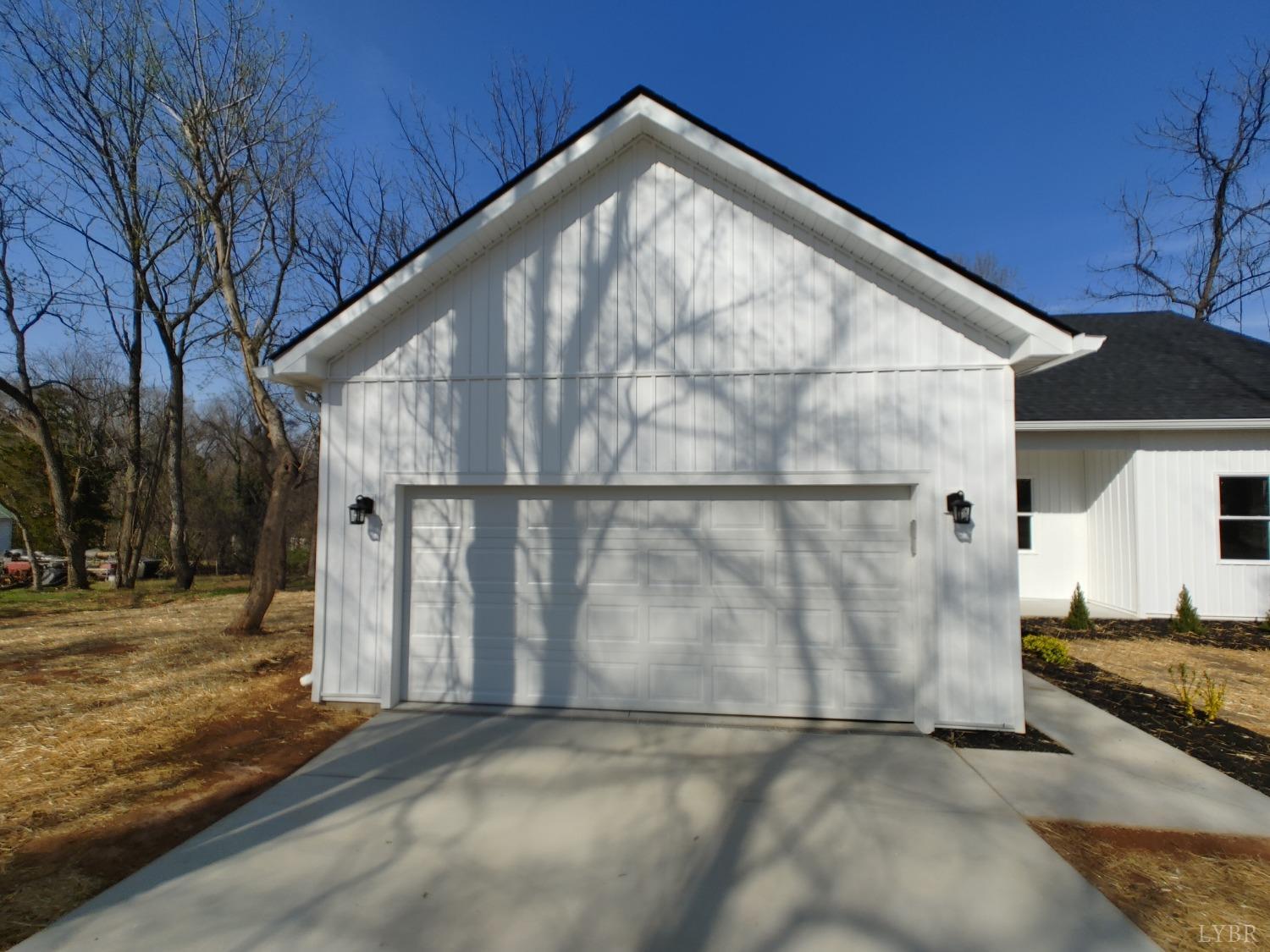 Lynchburg, Virginia 24501, United States, 3 Bedrooms Bedrooms, ,2 BathroomsBathrooms,Residential,Active,79357