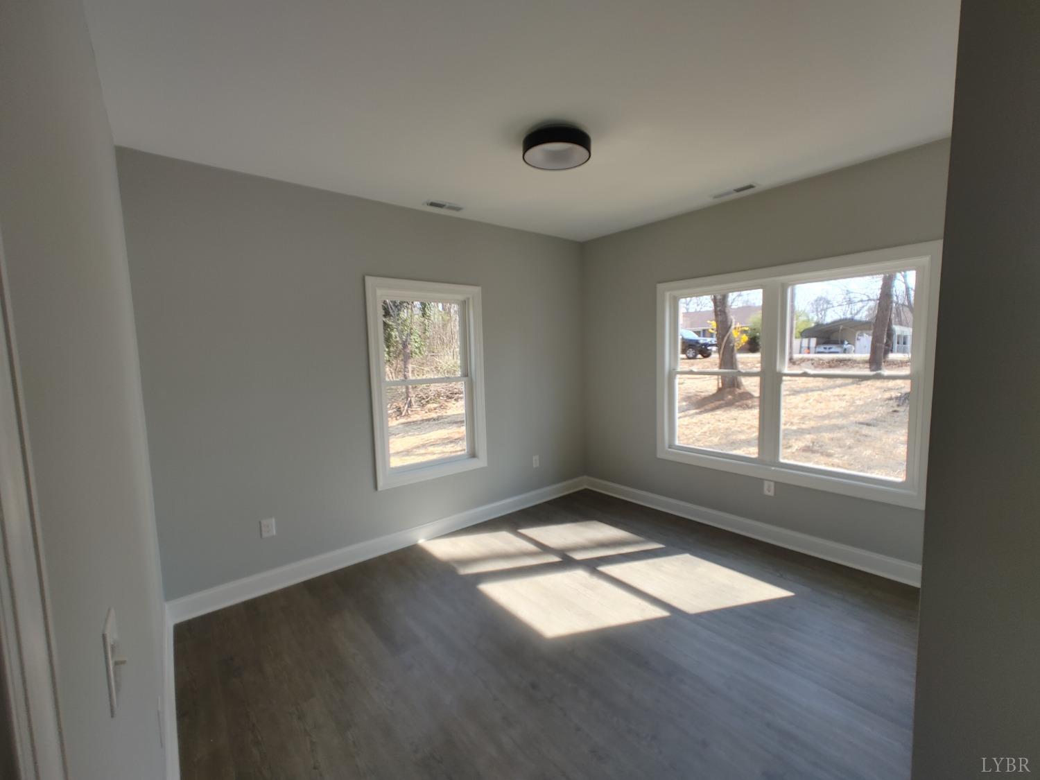 Lynchburg, Virginia 24501, United States, 3 Bedrooms Bedrooms, ,2 BathroomsBathrooms,Residential,Active,79357