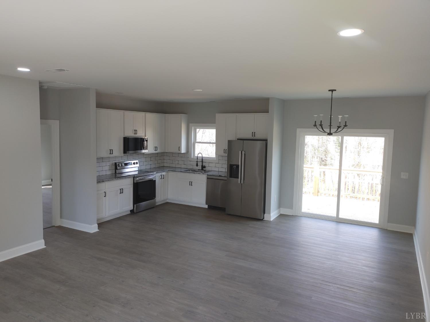 Lynchburg, Virginia 24501, United States, 3 Bedrooms Bedrooms, ,2 BathroomsBathrooms,Residential,Active,79357