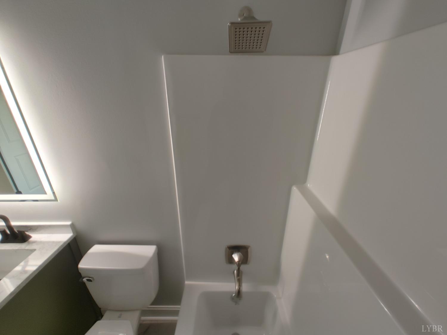 Lynchburg, Virginia 24501, United States, 3 Bedrooms Bedrooms, ,2 BathroomsBathrooms,Residential,Active,79357