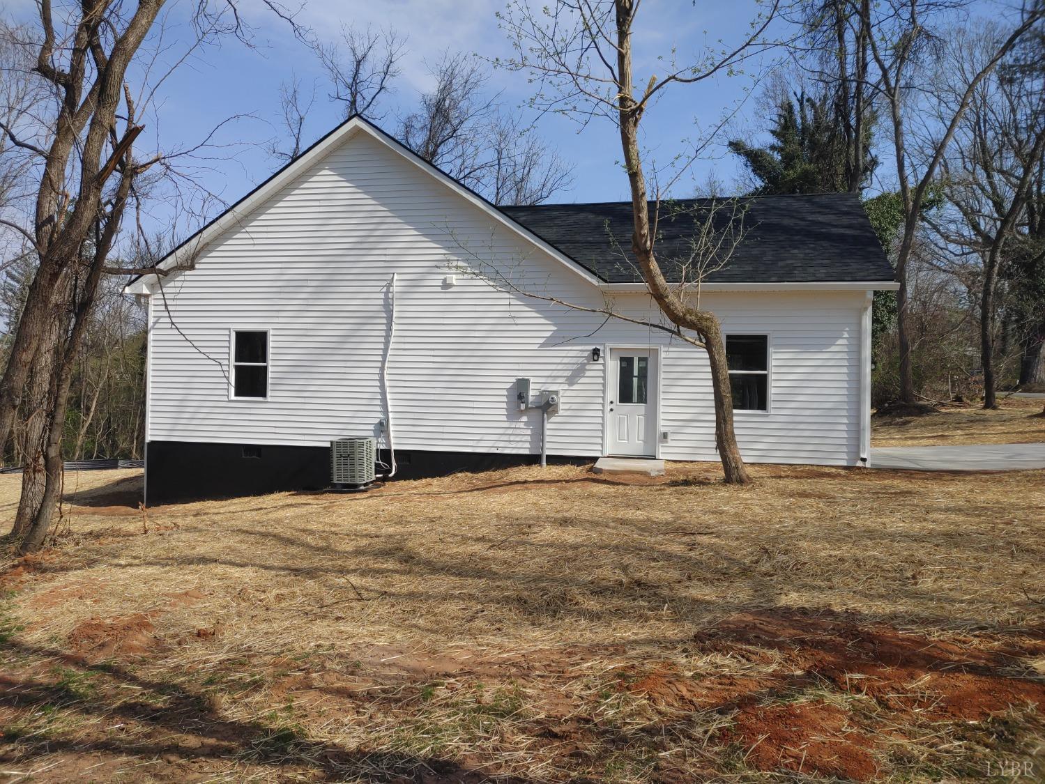 Lynchburg, Virginia 24501, United States, 3 Bedrooms Bedrooms, ,2 BathroomsBathrooms,Residential,Active,79357