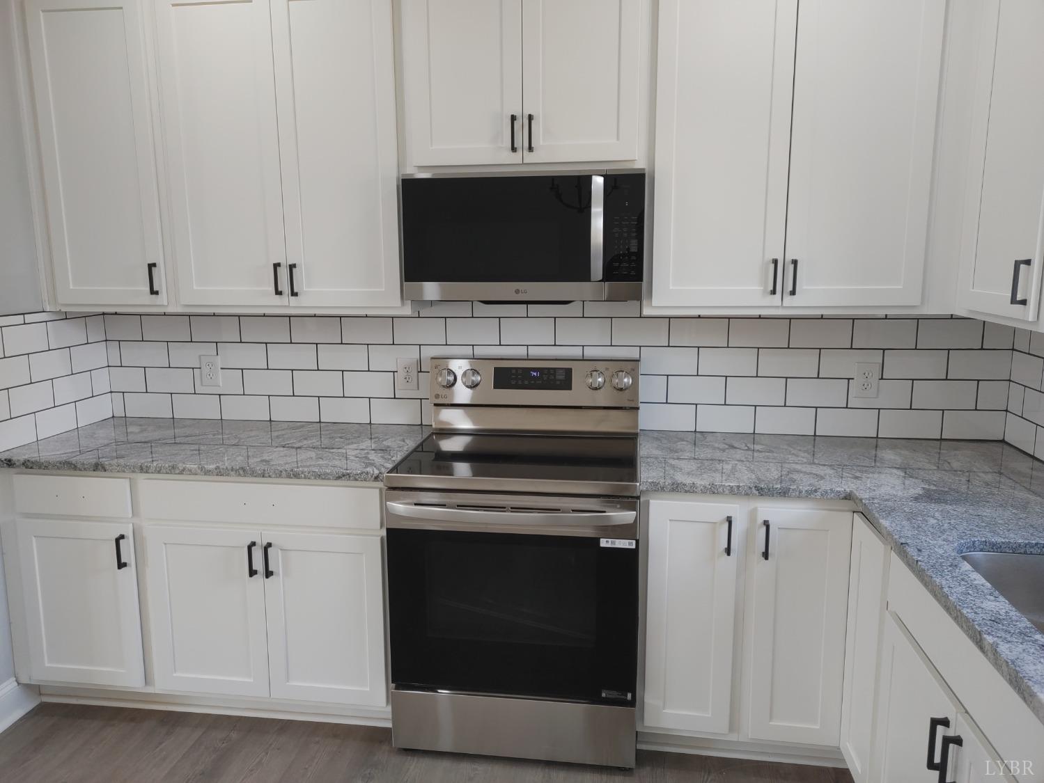 Lynchburg, Virginia 24501, United States, 3 Bedrooms Bedrooms, ,2 BathroomsBathrooms,Residential,Active,79357