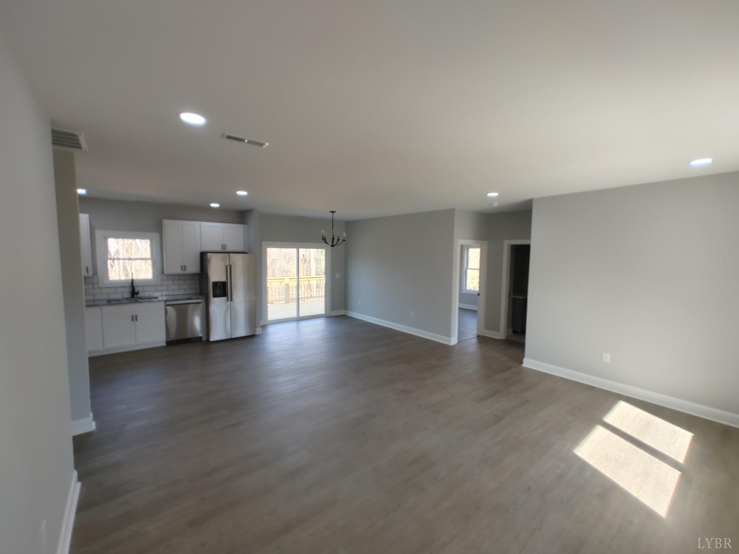 Lynchburg, Virginia 24501, United States, 3 Bedrooms Bedrooms, ,2 BathroomsBathrooms,Residential,Active,79357