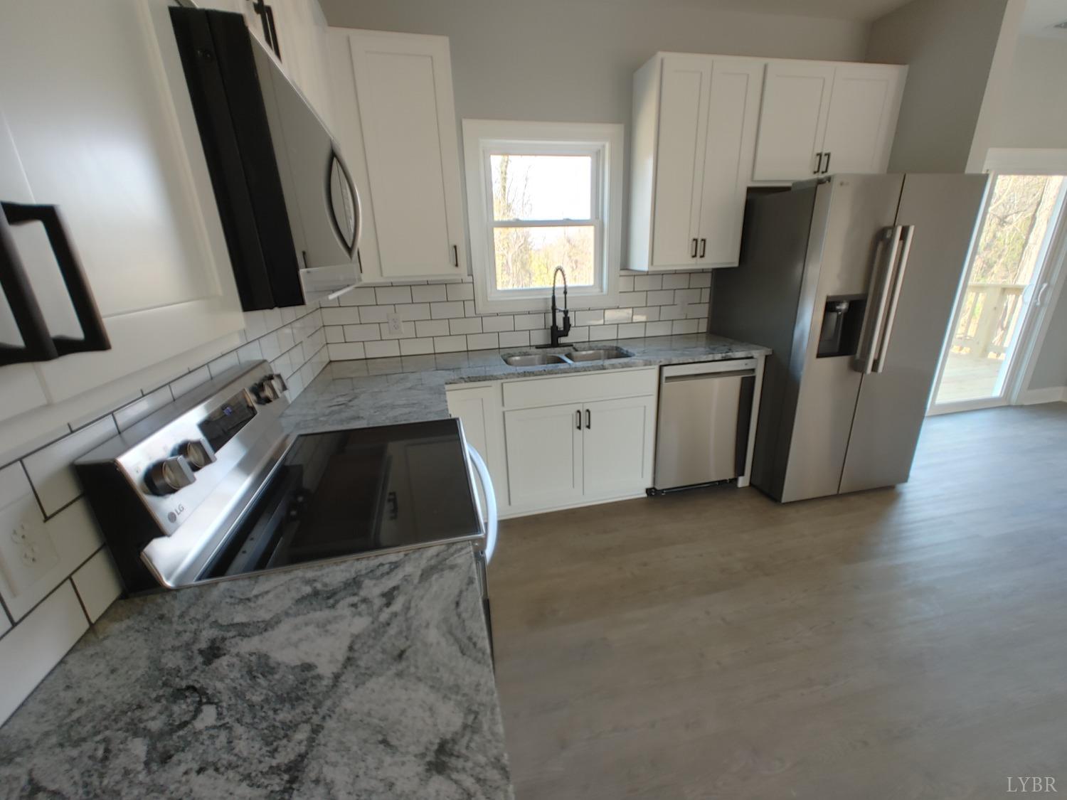 Lynchburg, Virginia 24501, United States, 3 Bedrooms Bedrooms, ,2 BathroomsBathrooms,Residential,Active,79357