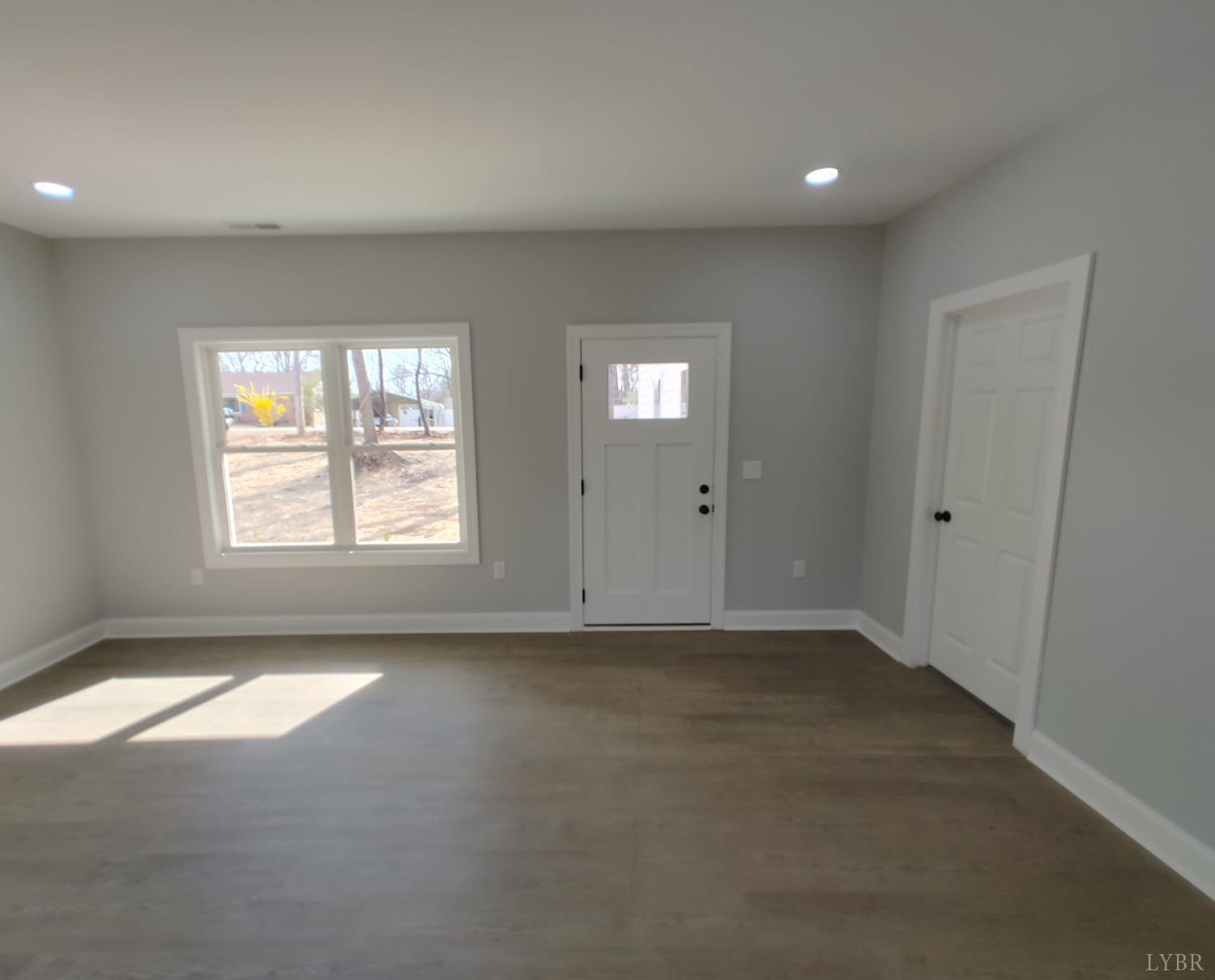 Lynchburg, Virginia 24501, United States, 3 Bedrooms Bedrooms, ,2 BathroomsBathrooms,Residential,Active,79357