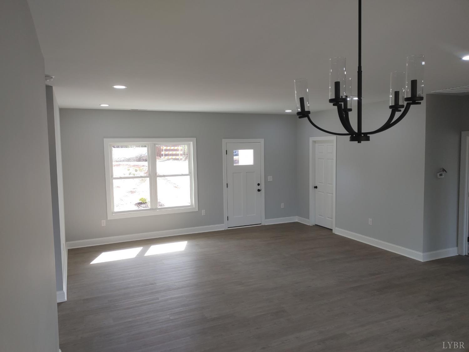 Lynchburg, Virginia 24501, United States, 3 Bedrooms Bedrooms, ,2 BathroomsBathrooms,Residential,Active,79357