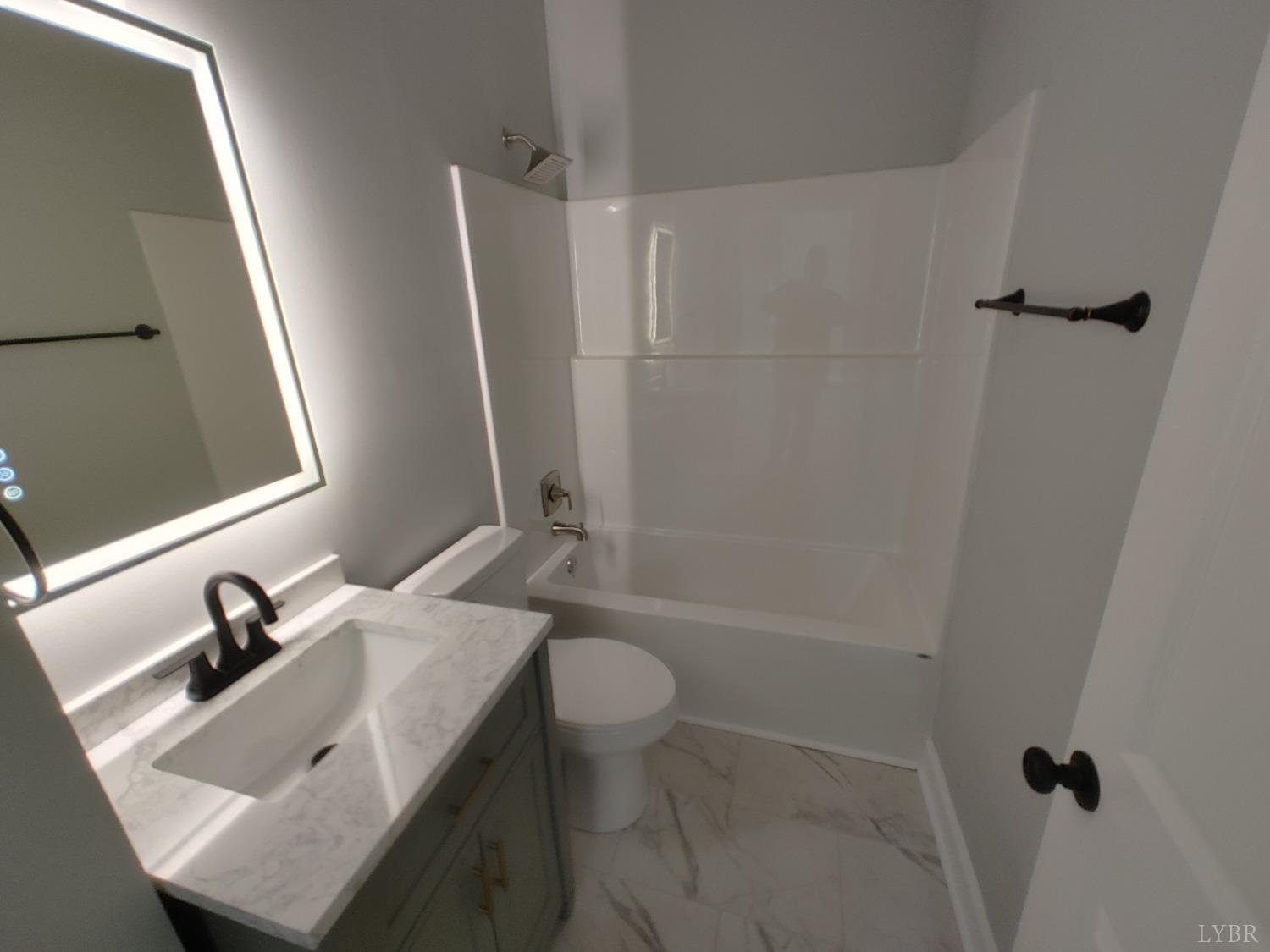 Lynchburg, Virginia 24501, United States, 3 Bedrooms Bedrooms, ,2 BathroomsBathrooms,Residential,Active,79357