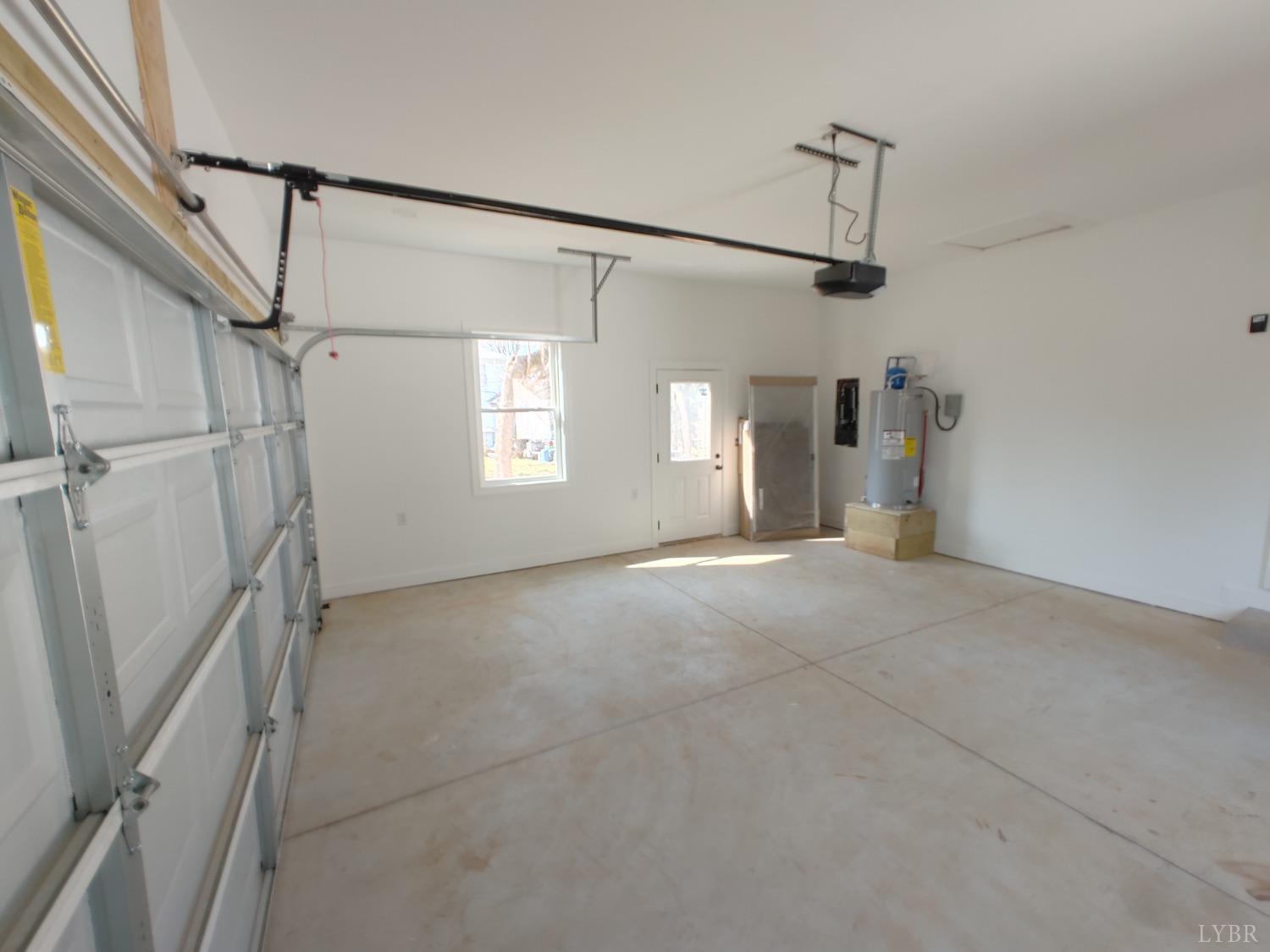 Lynchburg, Virginia 24501, United States, 3 Bedrooms Bedrooms, ,2 BathroomsBathrooms,Residential,Active,79357