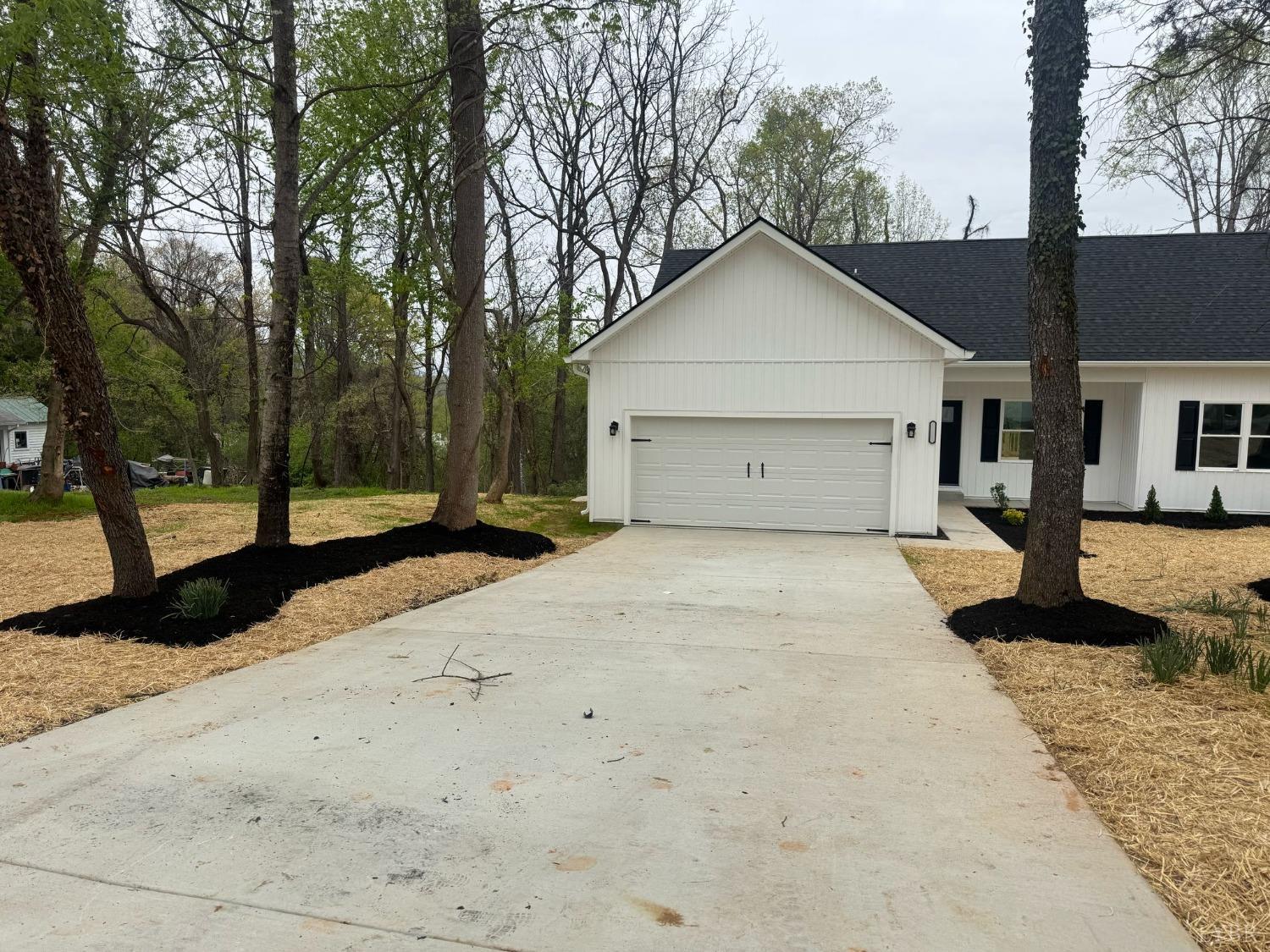 Lynchburg, Virginia 24501, United States, 3 Bedrooms Bedrooms, ,2 BathroomsBathrooms,Residential,Active,79357