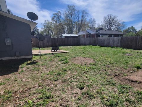 Tiny photo for 408 S Franklin Boulevard, Gretna, VA 24557 (MLS # 365609)